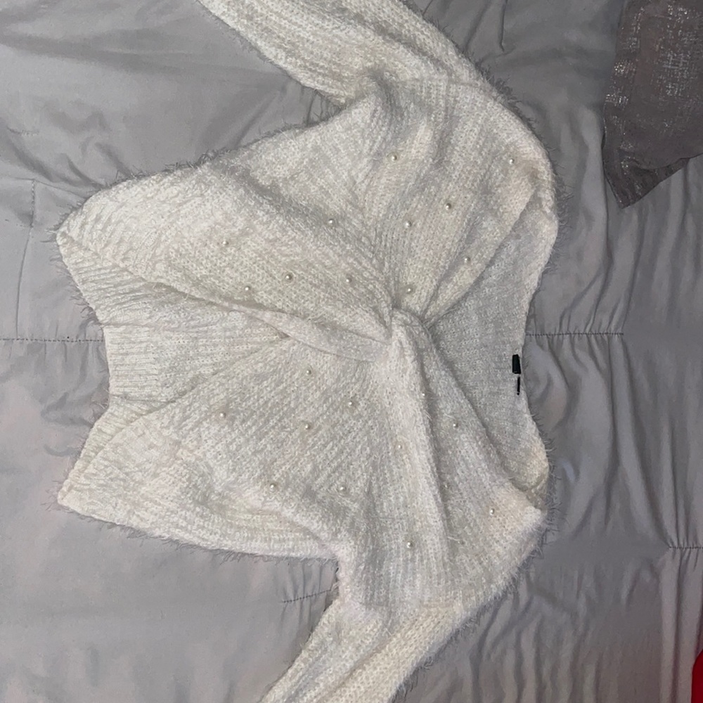 Size small cozy crop top white sweater with pearls